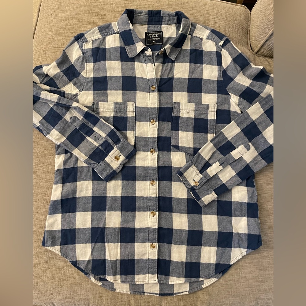 Like new Abercrombie blue check button up shirt. Size Medium.